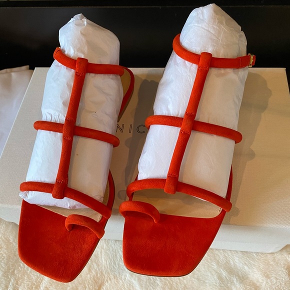 Veronica Beard Sandals - Picture 1 of 9